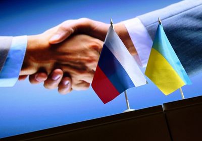 وزير الخارجية الأوكراني يؤكد: زيلينسكي مستعد للقاء بوتين شخصياً