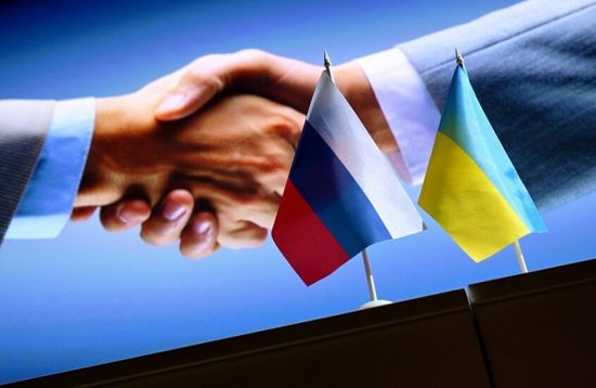 وزير الخارجية الأوكراني يؤكد: زيلينسكي مستعد للقاء بوتين شخصياً