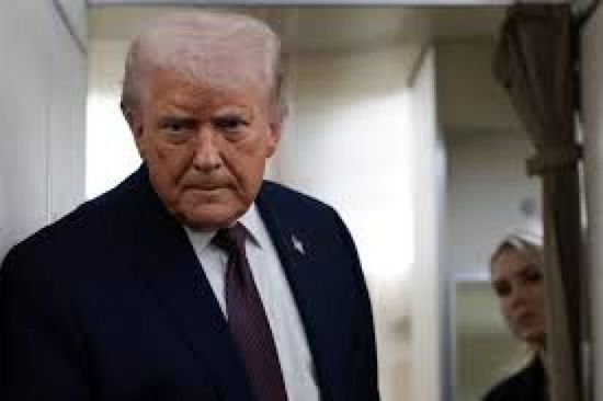 ترامب يعلن عن أسطول حربي آخر يتوجه نحو إيران