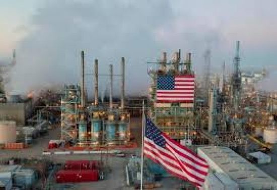 تراجع مخزونات النفط الخام والبنزين بالولايات المتحدة
