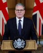 رئيس وزراء بريطانيا يصل إلى بكين عشية محادثات مع الرئيس الصيني