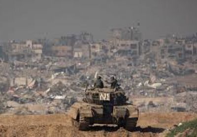 إسرائيل تقيم جنازة لآخر رهينة استعادت رفاته من غزة 