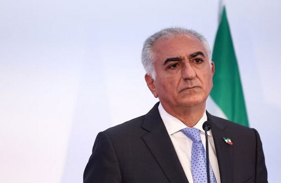 نجل شاه إيران يطلب دعم ترامب ونتنياهو لخوض المعركة الأخيرة