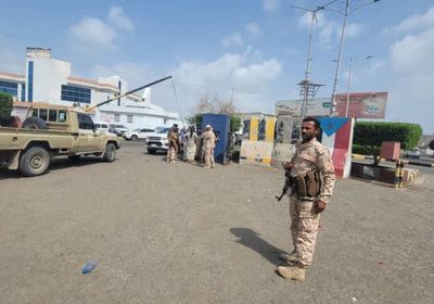 رفض إغلاق الجمعية الوطنية.. العليمي يصادر حق الجنوبيين بالعمل السياسي