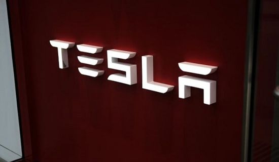 ماسك يعلن نهاية عصر "موديل إس" و"إكس"