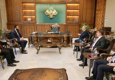 لبنان يعتزم تسليم مئات السجناء السوريين إلى دمشق