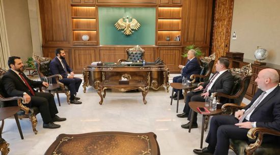 لبنان يعتزم تسليم مئات السجناء السوريين إلى دمشق