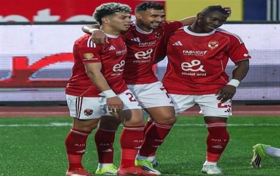 فالنسيا الإسباني يحصل على توقيع نجم الأهلي المصري