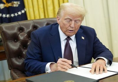 ترامب يمنح العملاء الفيدراليين صلاحيات أوسع لاعتقال المهاجرين