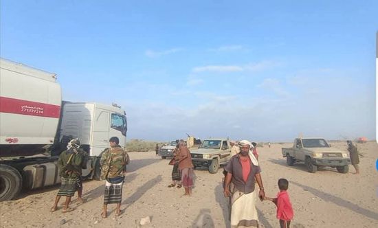 أمن أبين يشتبك مع مسلحين إثر احتجاز ناقلات وقود في أحور