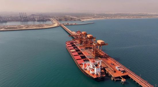 تراجع طفيف في صادرات عُمان النفطية خلال 2025