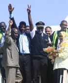 بعد توقف دام لسنوات.. هبوط أول طائرة ركاب في مطار الخرطوم