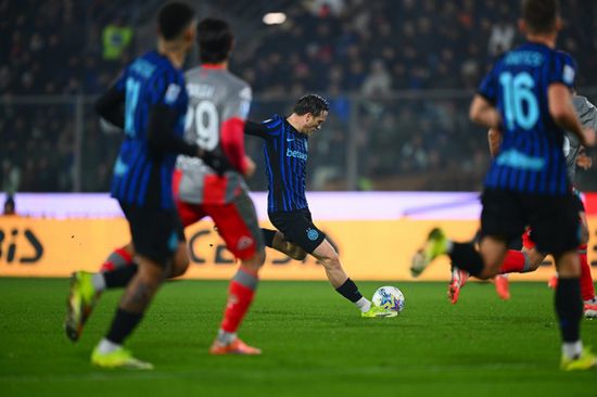 إنتر ميلان يعزز صدارة الدوري الإيطالي عبر كريمونيزي