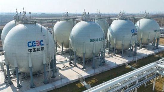 الصين تُدشن أكبر محطة لتخزين الطاقة بالهواء المضغوط