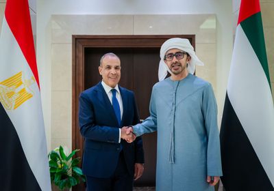 وزير الخارجية الإماراتي يستقبل نظيره المصري في أبوظبي