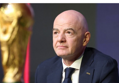 رئيس "الفيفا" يدعو لدراسة رفع الحظر على كرة القدم الروسية