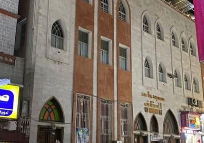 وفاة عامل سقط من أعلى مسجد حامد في كريتر