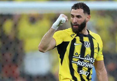 رسمياً.. الهلال السعودي يتعاقد مع كريم بنزيمة