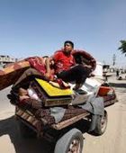 خان يونس تستقبل الفلسطينيين العائدين لغزة عبر رفح