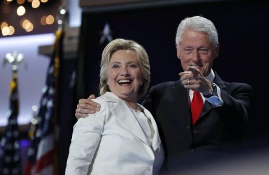 بيل وكلينتون يوافقان على الإدلاء أمام الكونغرس بشأن "إبستين"