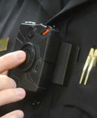 إلزام ضباط الأمن الداخلي الأمريكي بتثبيت كاميرات على أجسامهم