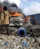 حريق في الساحة الجمركية بميناء عدن للحاويات