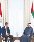 محمد بن زايد ورئيس الباراغواي يبحثان العلاقات المشتركة