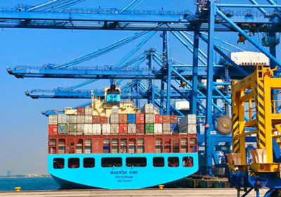 واردات السعودية تسجل أول تراجع سنوي منذ عامين