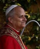 بابا الفاتيكان يحث روسيا وأمريكا على تجديد معاهدة نيو ستارت