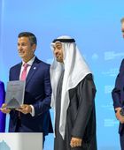 محمد بن زايد يسلم رئيس الباراغواي الجائزة العالمية للحكومات الأكثر تطوراً