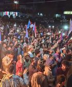 حشود بمحيط منصة الشهداء في الحبيلين قبل يوم من فعالية الثبات