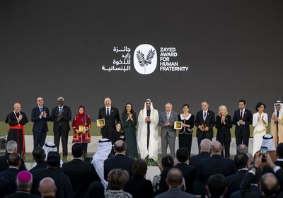 رئيس الإمارات يشهد مراسم الاحتفاء بالمكرمين بـ"جائزة زايد للأخوة الإنسانية"