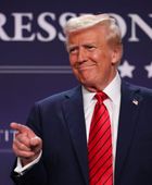 ترامب يلمح إلى عزمه خفض أسعار الفائدة