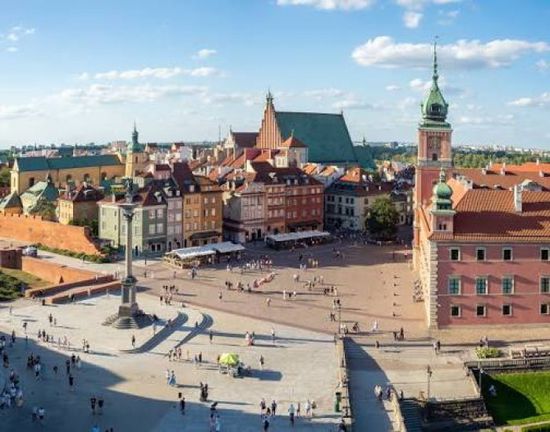 وارسو ستحقق في علاقات بين إبستين وبولندا