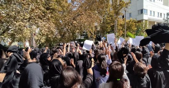 طهران وواشنطن تستعدان لمحادثات في مسقط بعد قمع الاحتجاجات