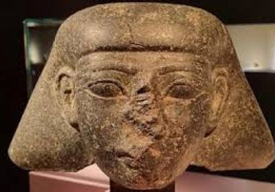 هولندا تعيد قطعة أثرية منهوبة عمرها 3500 عام إلى مصر