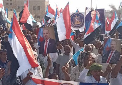 جماهير سقطرى تجدد العهد للرئيس الزُبيدي