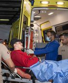 المستشفى الإماراتي العائم في العريش يمدّ يد العون لـ10 مرضى ومصابين من قطاع غزة