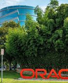 إقبال تاريخي على سندات أوراكل يهدئ مخاوف الديون