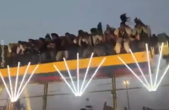 مقتل وإصابة 10 أشخاص إثر انهيار أرجوحة في معرض بالهند