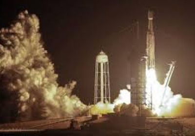 بعد توقف مؤقت.. "سبيس إكس" تطلق 25 قمرًا صناعيًا جديدًا من "ستارلينك" بنجاح