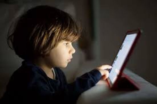 رئيس وزراء التشيك يؤيد حظر وسائل التواصل الاجتماعي للصغار دون 15 عامًا