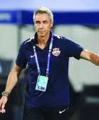 مدرب شباب الأهلي: علينا القتال أمام الهلال رغم ضغط المباريات