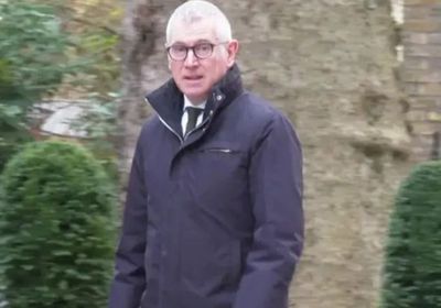 استقالة تيم ألان مدير اتصالات رئيس الوزراء البريطاني ستارمر