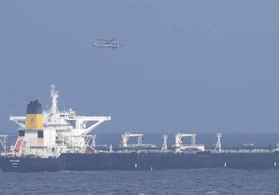 بعد انتهاكها الحظر.. القوات الأمريكية تحتجز ناقلة نفط في الكاريبي