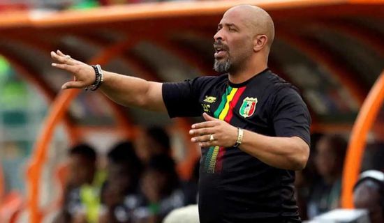 مدرب منتخب نيجيريا: أتمنى قيادة فريق ريال مدريد