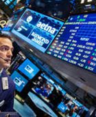 مؤشرات الأسهم الأمريكية تنهي تعاملاتها على ارتفاع