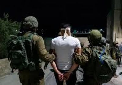 اقتحامات ومداهمات في مناطق متفرقة من الضفة الغربية