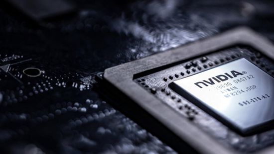 واشنطن تعطل مبيعات رقائق "إنفيديا" للصين بمراجعة أمنية