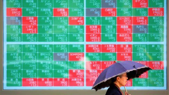 قمة تاريخية للأسهم اليابانية: "نيكي" يتجاوز 57 ألف نقطة